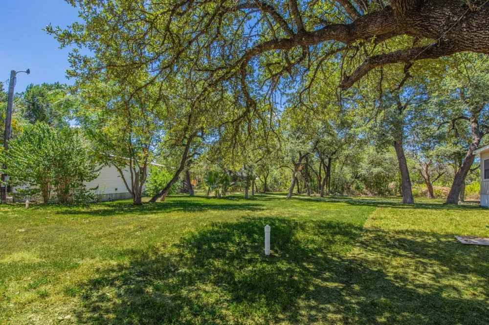 1808 Falcon Oaks Drive Leander, TX 78641