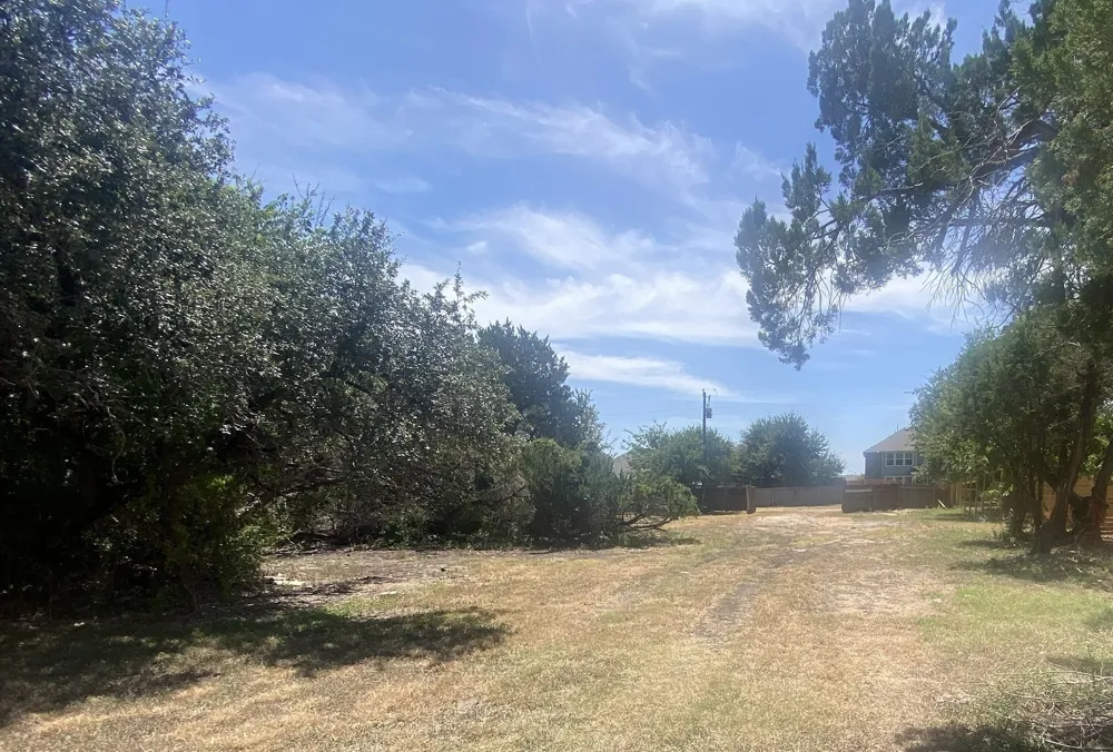 1808 Falcon Oaks Drive Leander, TX 78641
