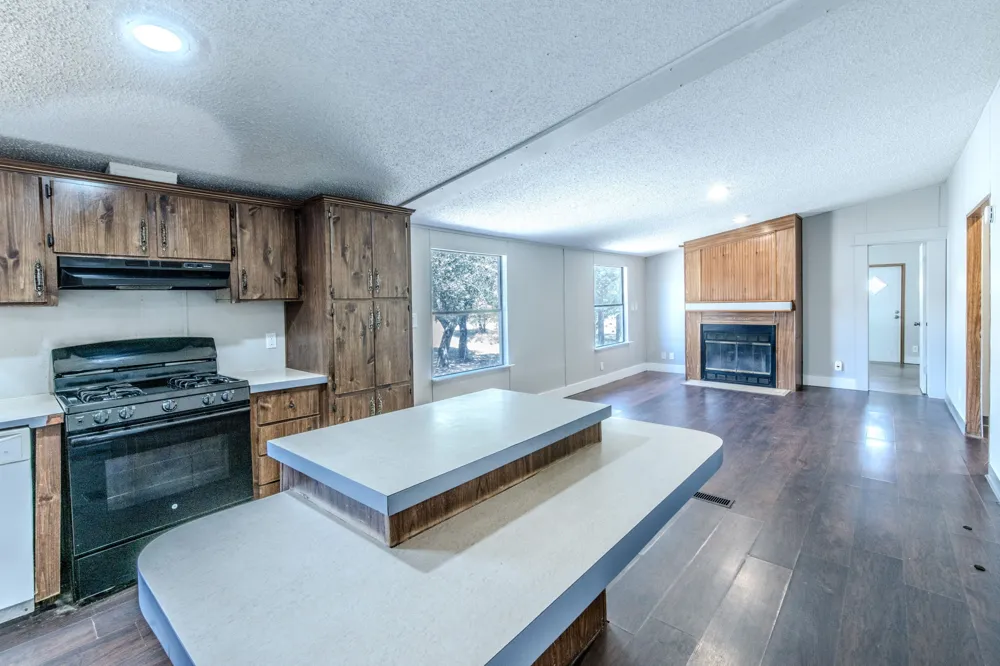 1808 Falcon Oaks Drive Leander, TX 78641