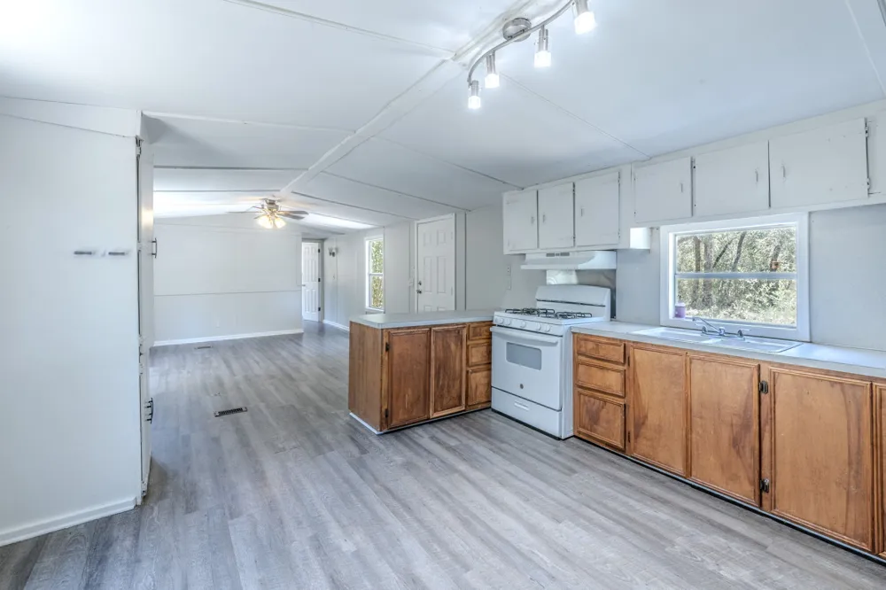 1808 Falcon Oaks Drive Leander, TX 78641