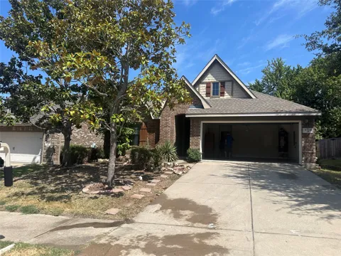 3103 Spanish Oak Trail