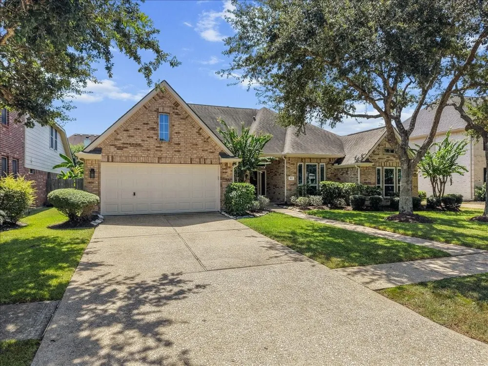 913 Elm Pointe League City, TX 77573