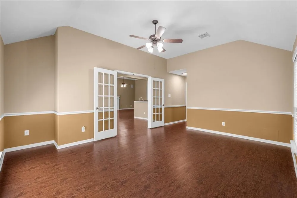 913 Elm Pointe League City, TX 77573