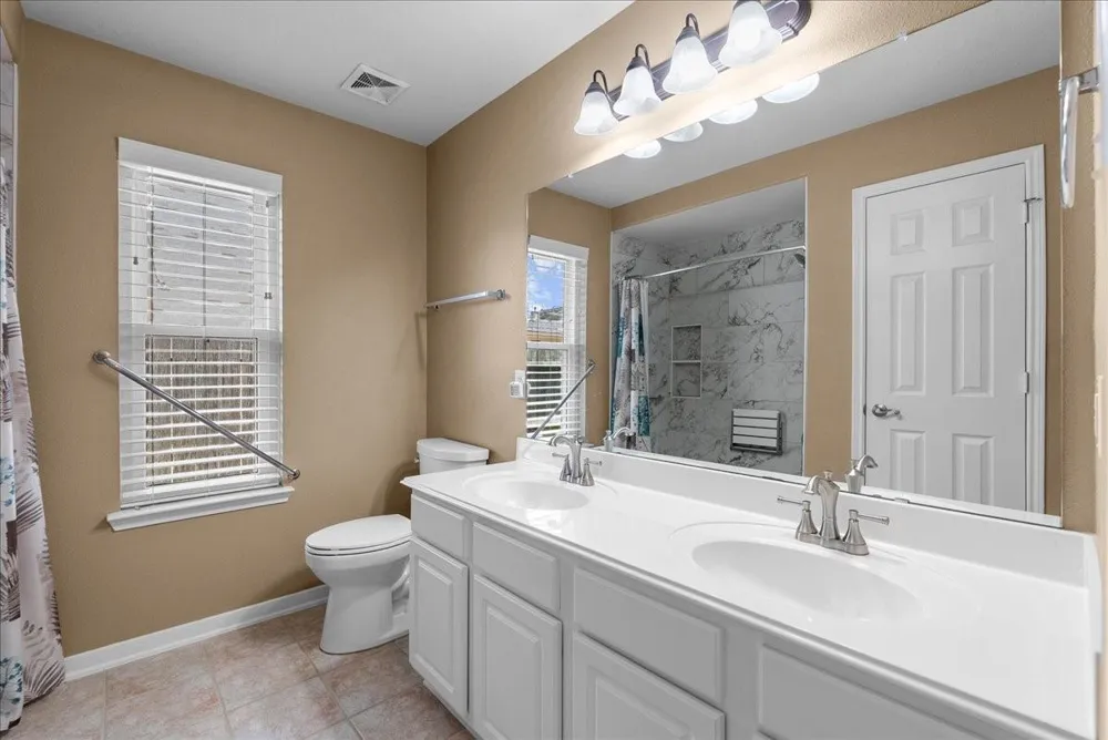 913 Elm Pointe League City, TX 77573