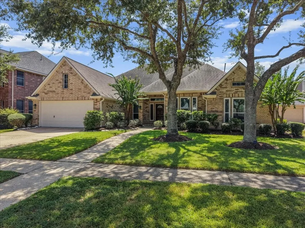 913 Elm Pointe League City, TX 77573