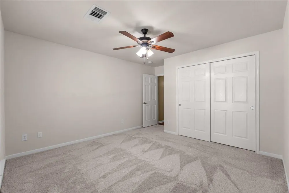 913 Elm Pointe League City, TX 77573