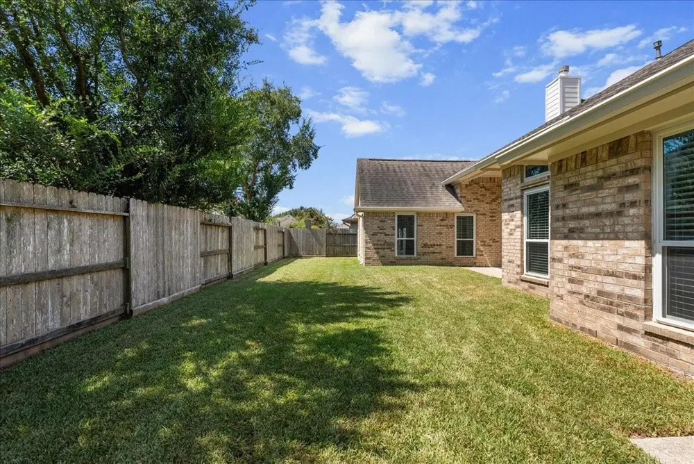 913 Elm Pointe League City, TX 77573
