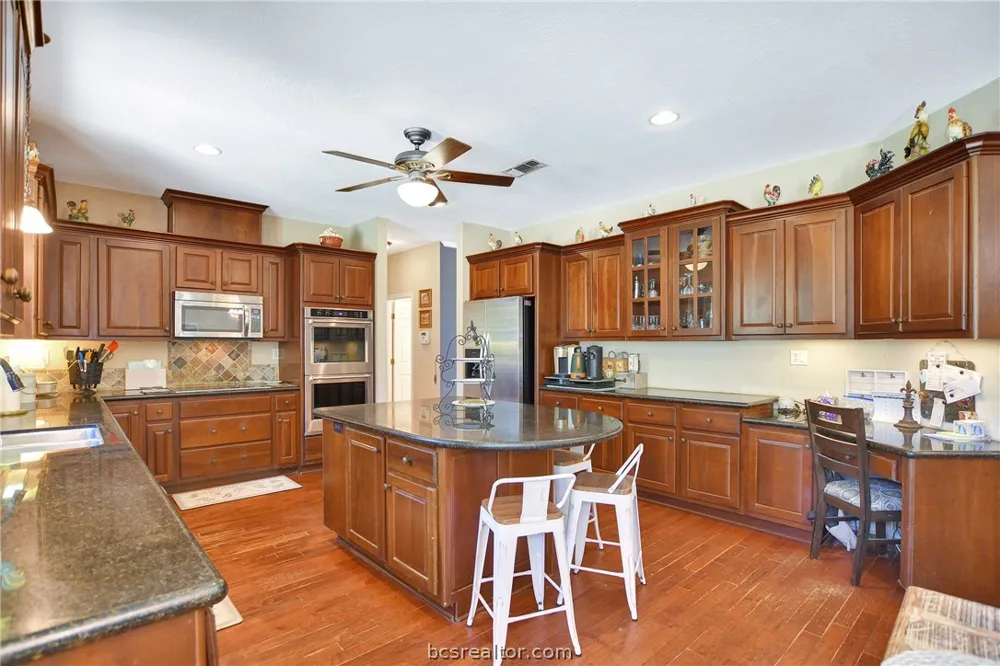 9596 Wallace Road Midway, TX 75852
