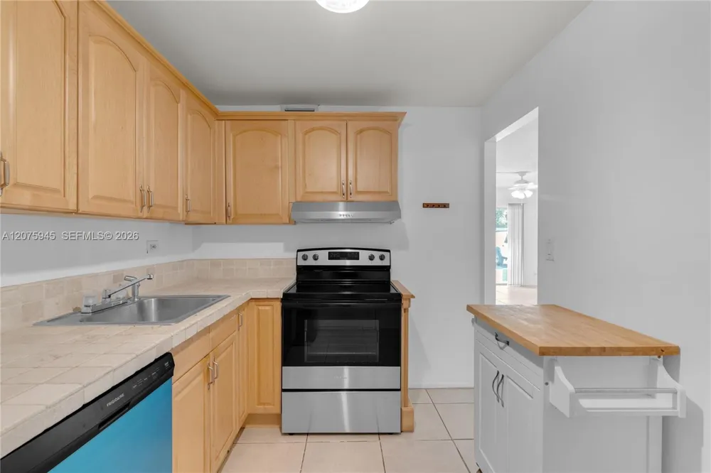8101 SW 72nd Ave #123W Miami, FL 33143