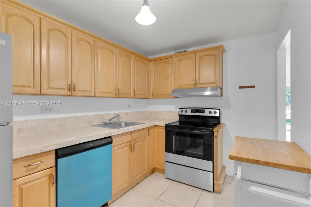 8101 SW 72nd Ave #123W Miami, FL 33143