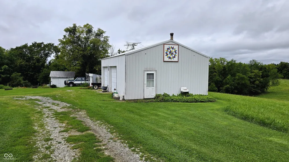 6099 State Road 129 Vevay, IN 47043