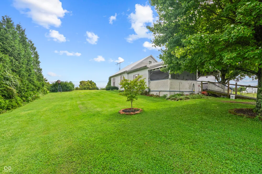 6099 State Road 129 Vevay, IN 47043