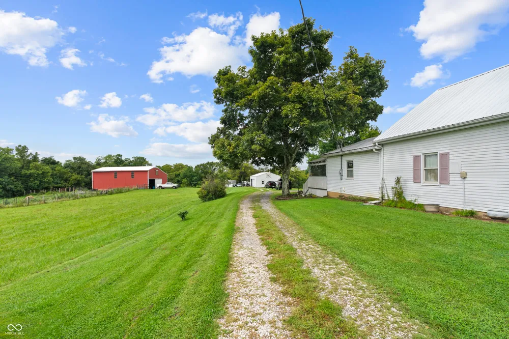 6099 State Road 129 Vevay, IN 47043