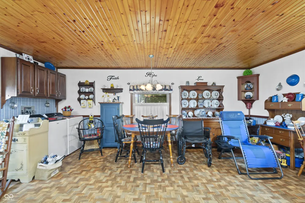 6099 State Road 129 Vevay, IN 47043