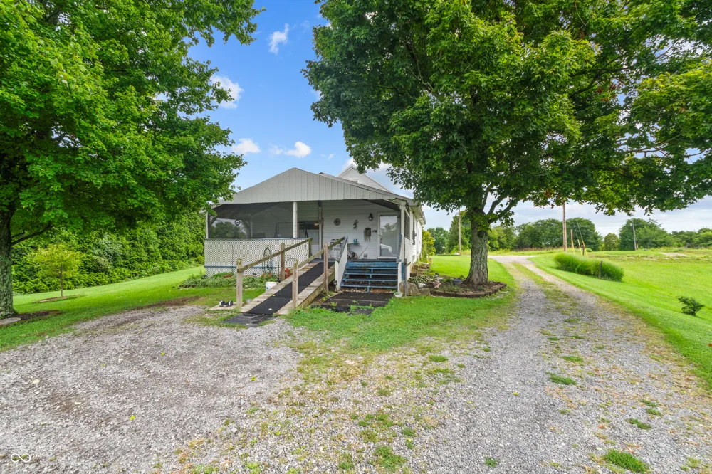 6099 State Road 129 Vevay, IN 47043