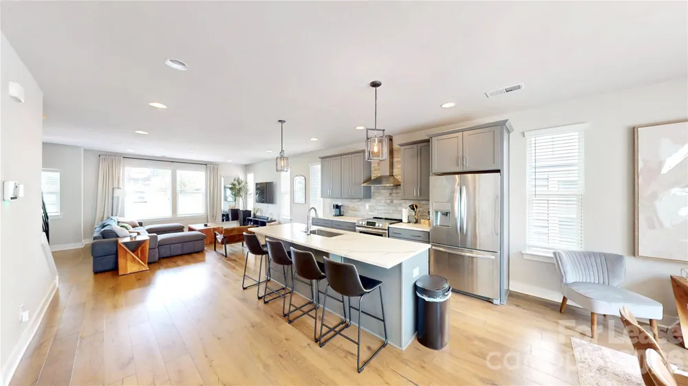2115 Isom Street Charlotte, NC 28208