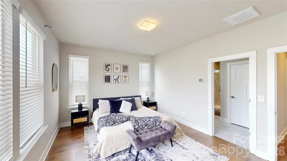 2115 Isom Street Charlotte, NC 28208