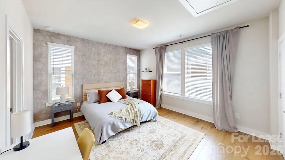 2115 Isom Street Charlotte, NC 28208