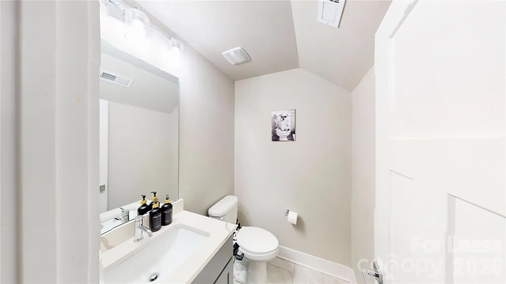 2115 Isom Street Charlotte, NC 28208