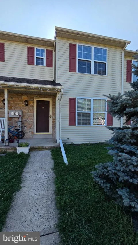 131 SUNNYSIDE LANE