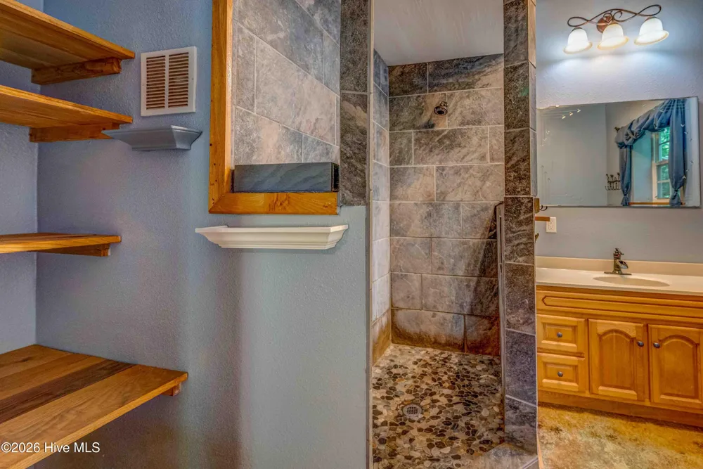 15 Ranger Hill Murphy, NC 28906