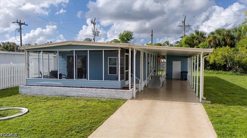 Longview Lane North Fort Myers, FL 33917