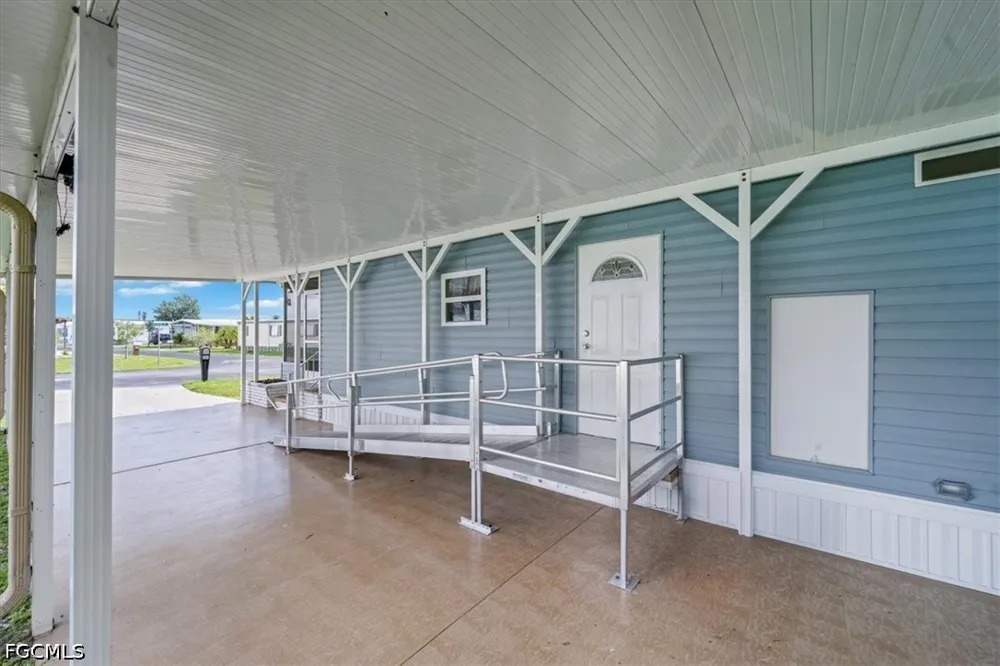 Longview Lane North Fort Myers, FL 33917