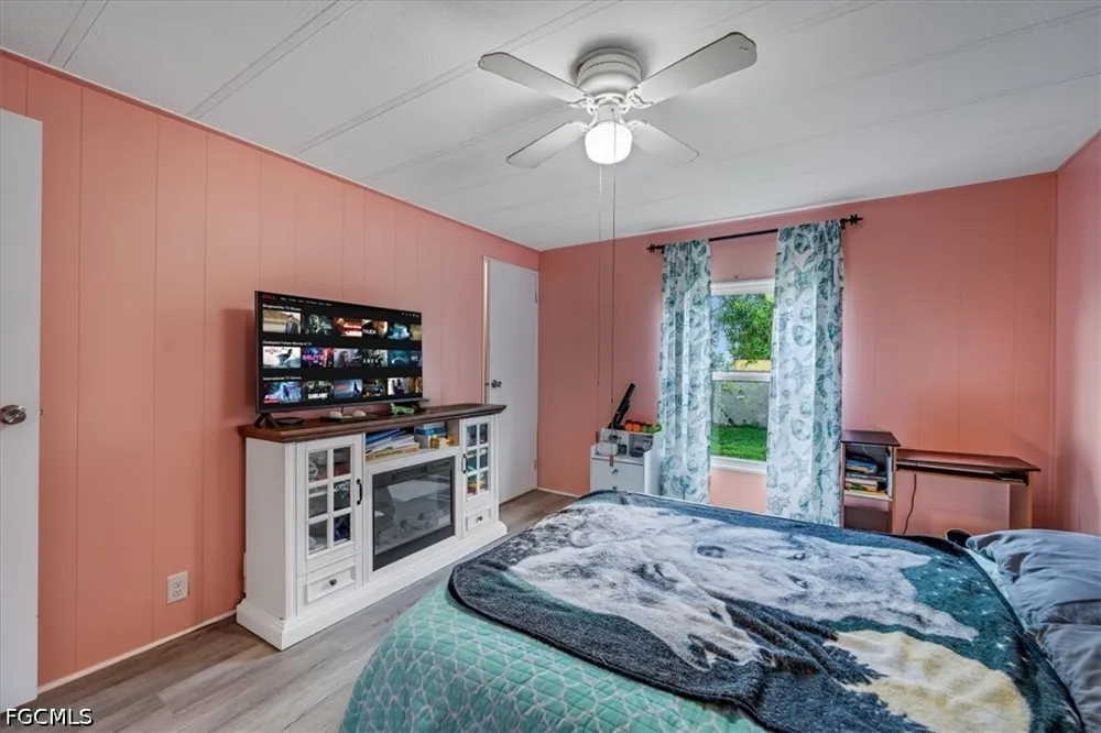 Longview Lane North Fort Myers, FL 33917