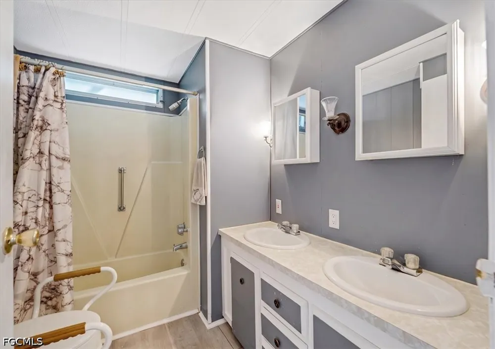 Longview Lane North Fort Myers, FL 33917
