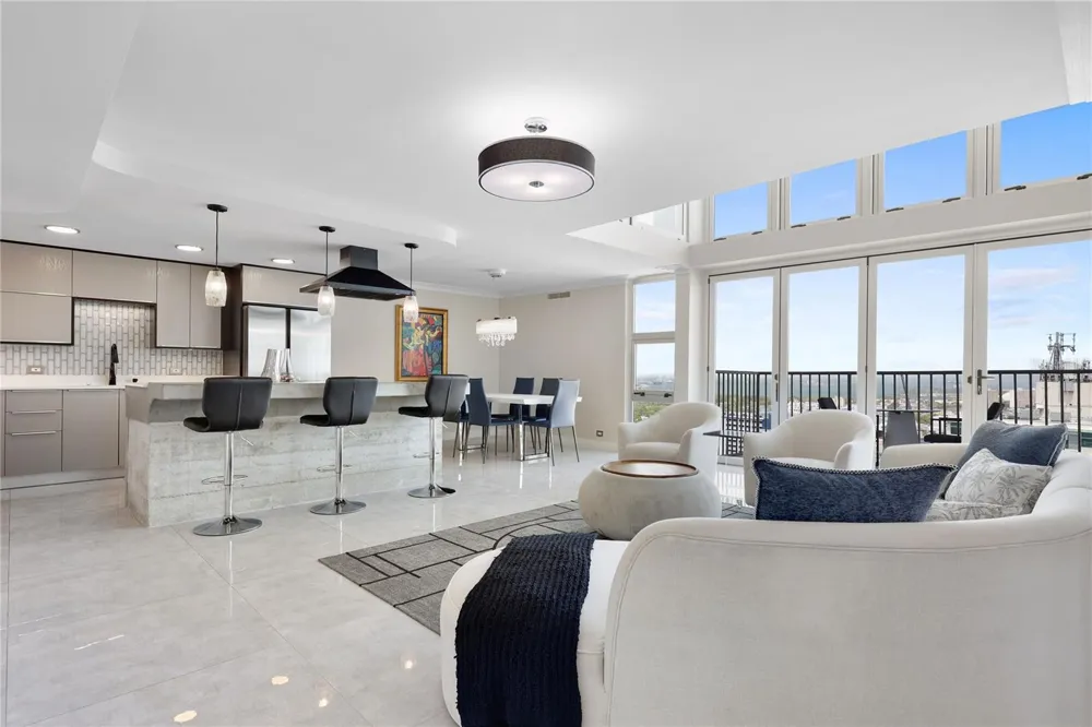 1607 PONCE DE LEON #1 San Juan, PR 00909