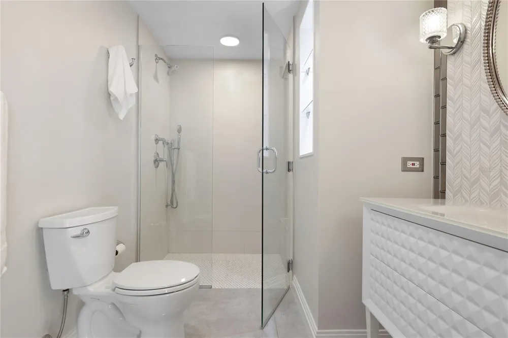 1607 PONCE DE LEON #1 San Juan, PR 00909