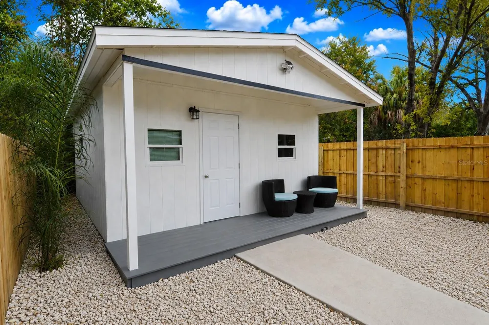 10934 BOULEVARD Tampa, FL 33612