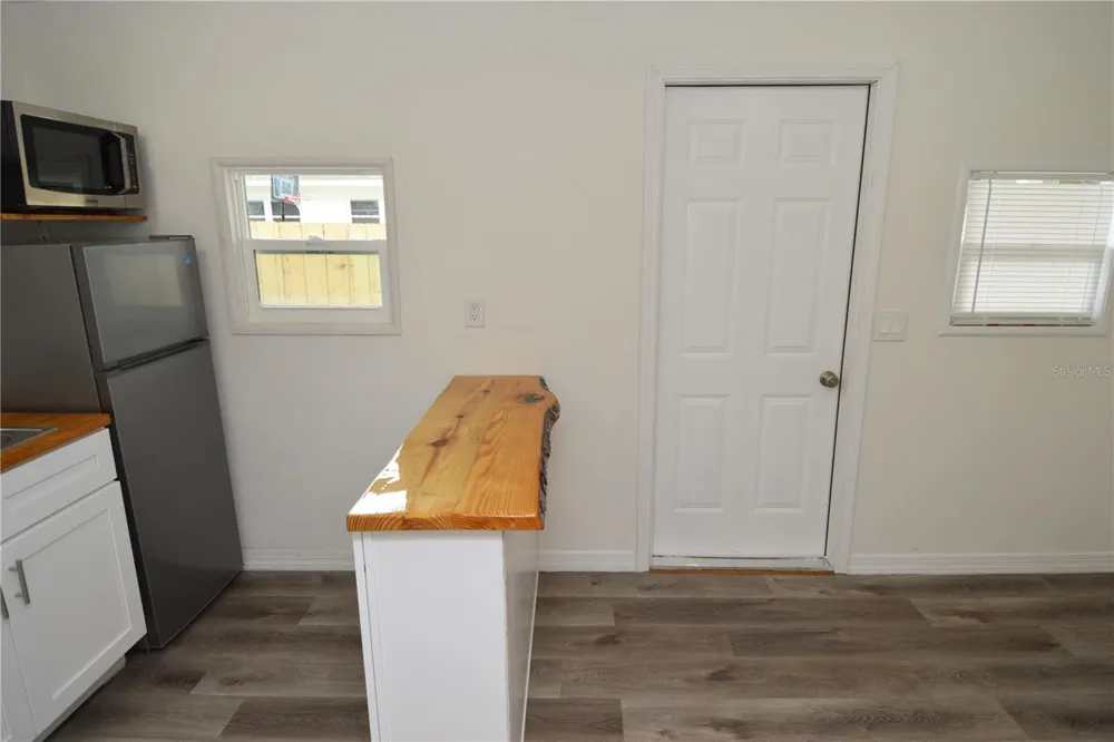 10934 BOULEVARD Tampa, FL 33612