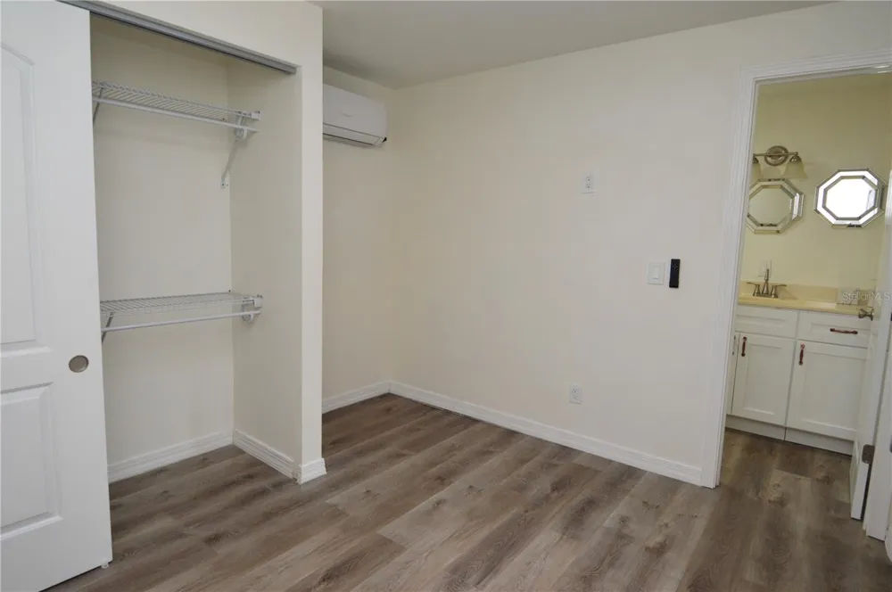 10934 BOULEVARD Tampa, FL 33612