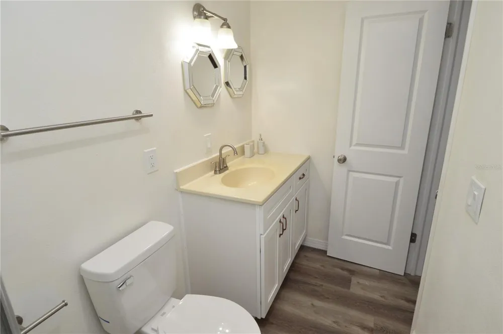 10934 BOULEVARD Tampa, FL 33612