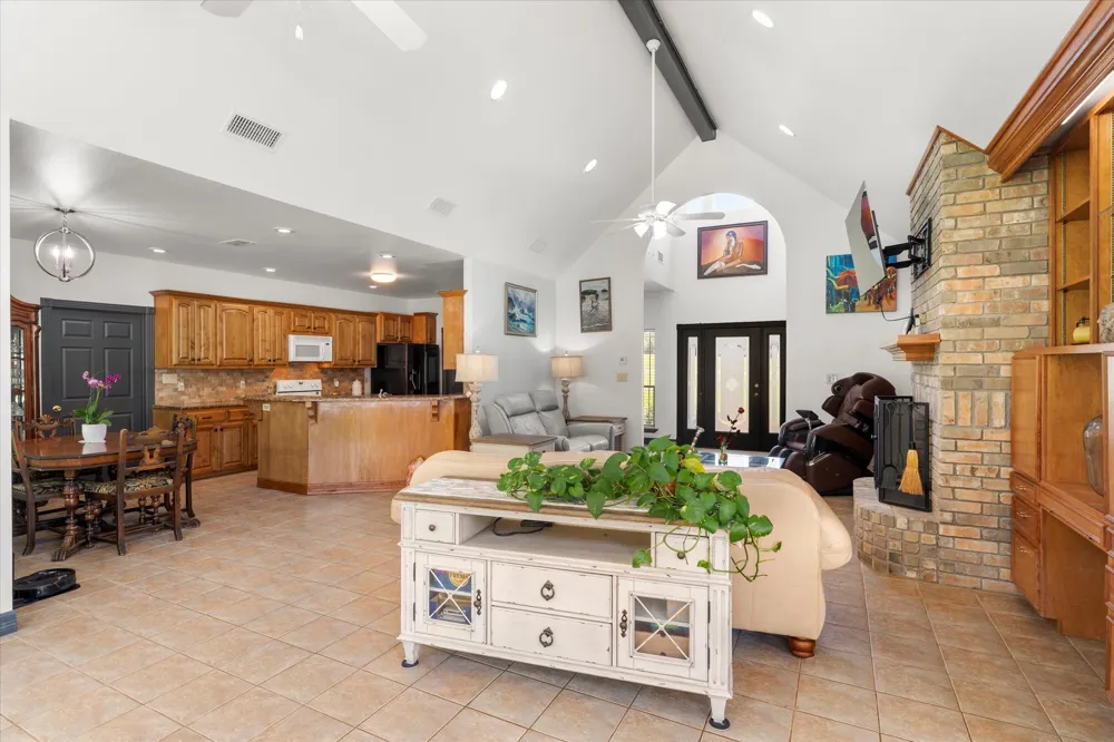 181 County Road 2137 Pittsburg, TX 75686