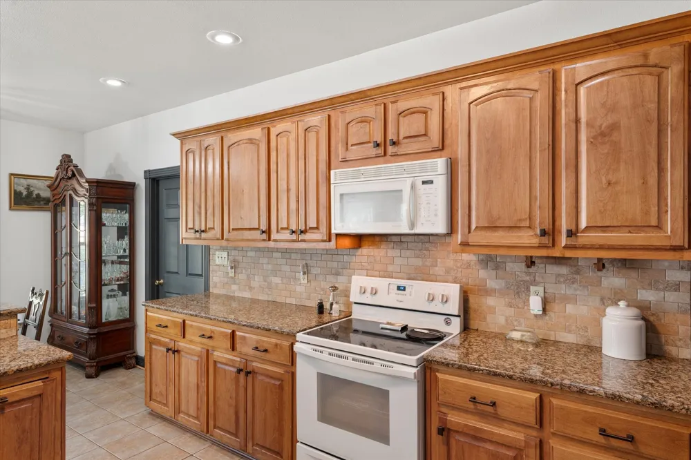 181 County Road 2137 Pittsburg, TX 75686