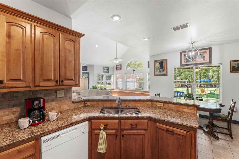181 County Road 2137 Pittsburg, TX 75686