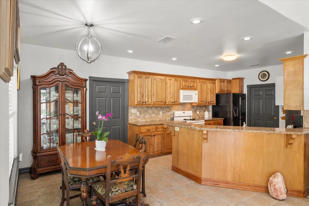 181 County Road 2137 Pittsburg, TX 75686