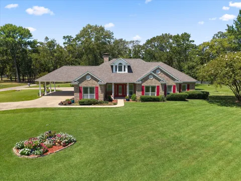 181 County Road 2137