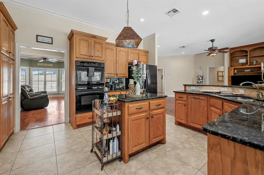 200 Johanne Point Road Bruceville Eddy, TX 76524