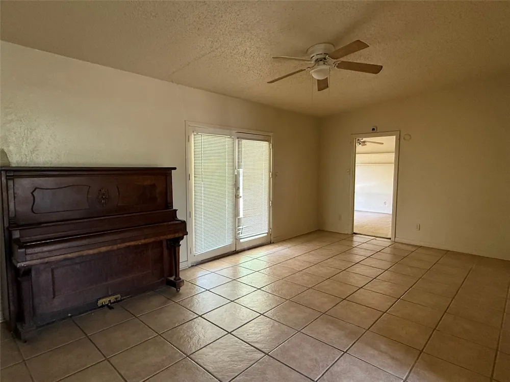 849 E North 11th Street Abilene, TX 79601