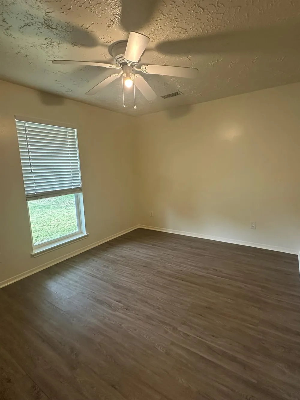11719 Scottsdale Drive Meadows Place, TX 77477
