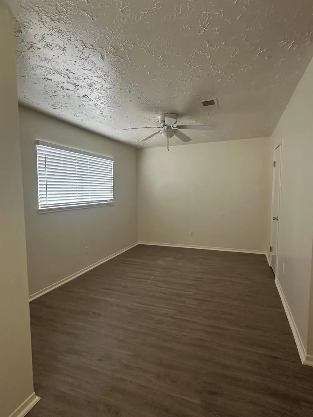 11719 Scottsdale Drive Meadows Place, TX 77477