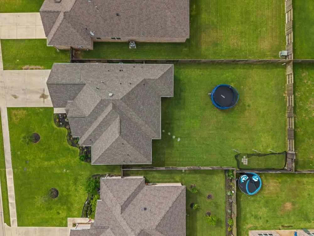 426 Hunters Crossing Drive Sealy, TX 77474