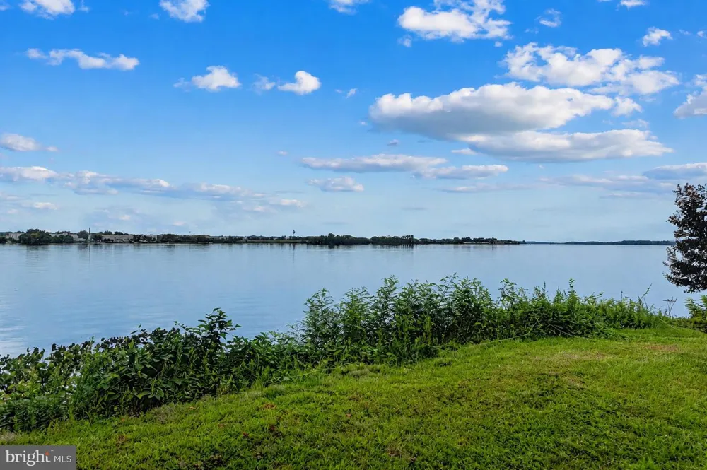 1120 HARBOUR DRIVE Palmyra, NJ 08065