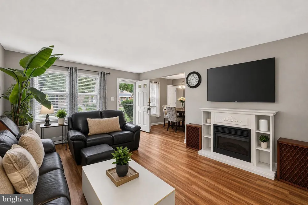 1120 HARBOUR DRIVE Palmyra, NJ 08065