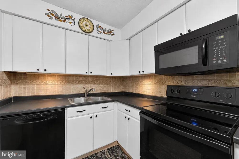 1120 HARBOUR DRIVE Palmyra, NJ 08065