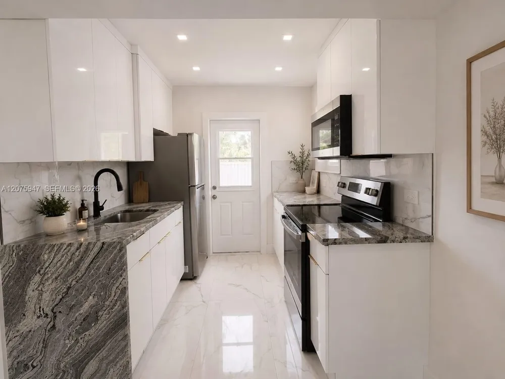 5301 NE 17th Ave #- Pompano Beach, FL 33064