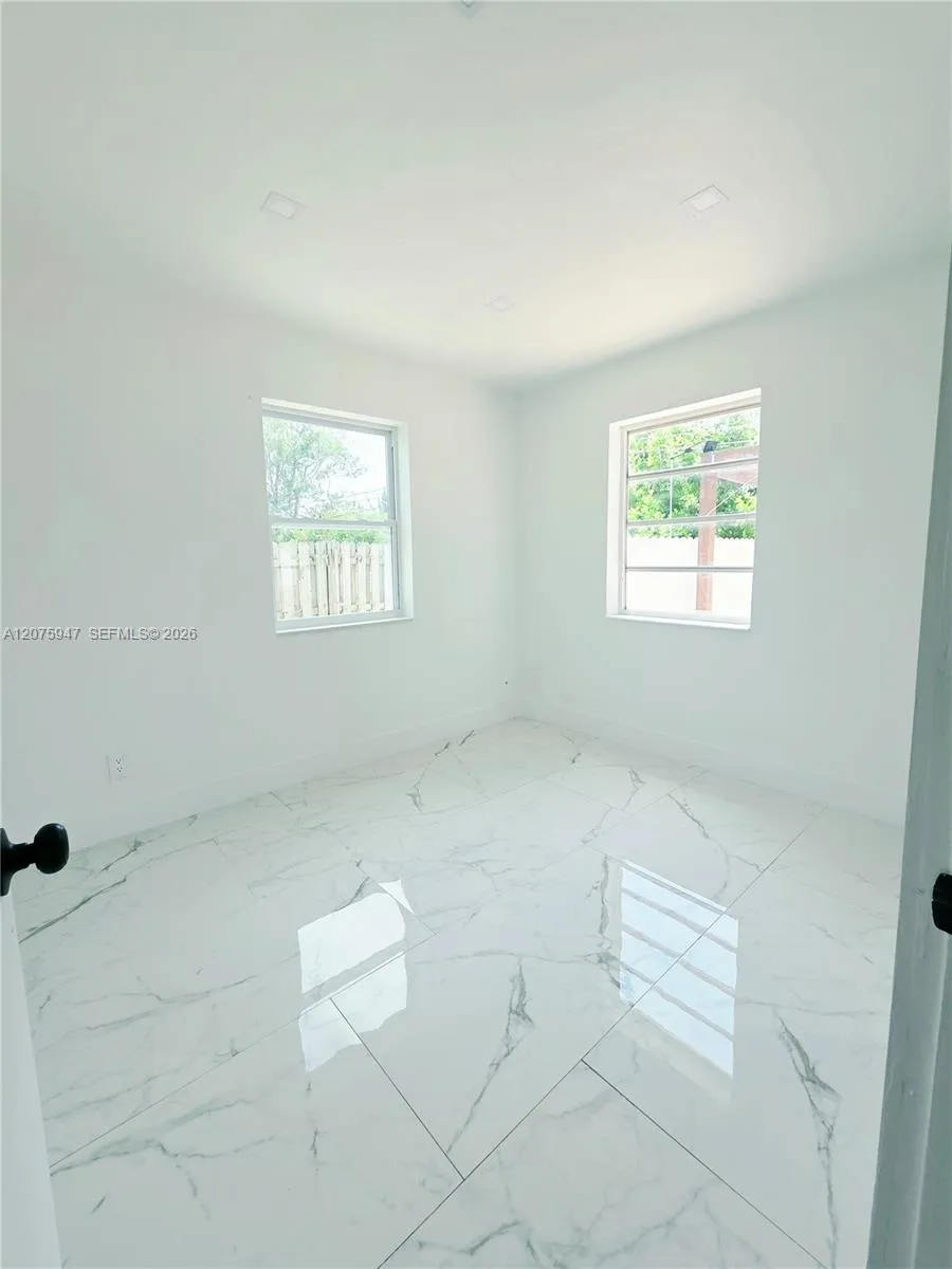 5301 NE 17th Ave #- Pompano Beach, FL 33064